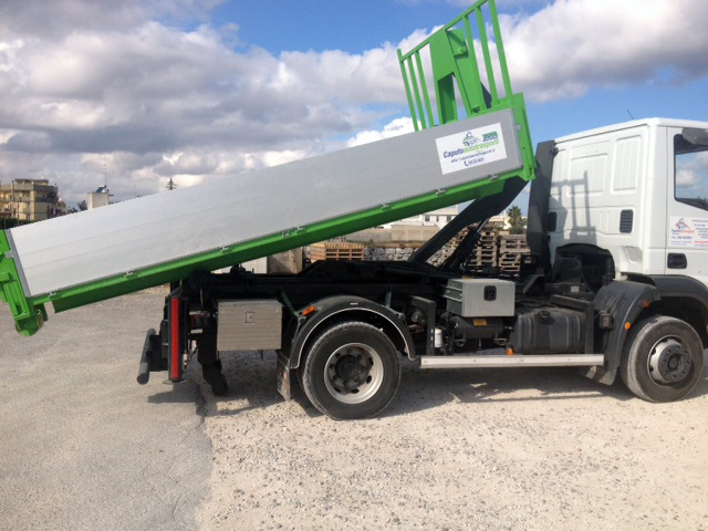 Iveco-Eurocargo-Cassa-Verde-Alluminio
